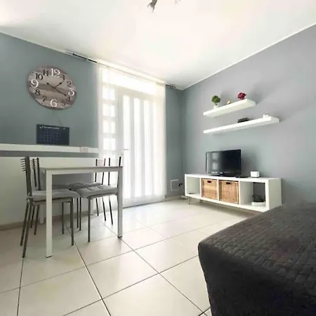 Apartment Lovely In Center Seregno